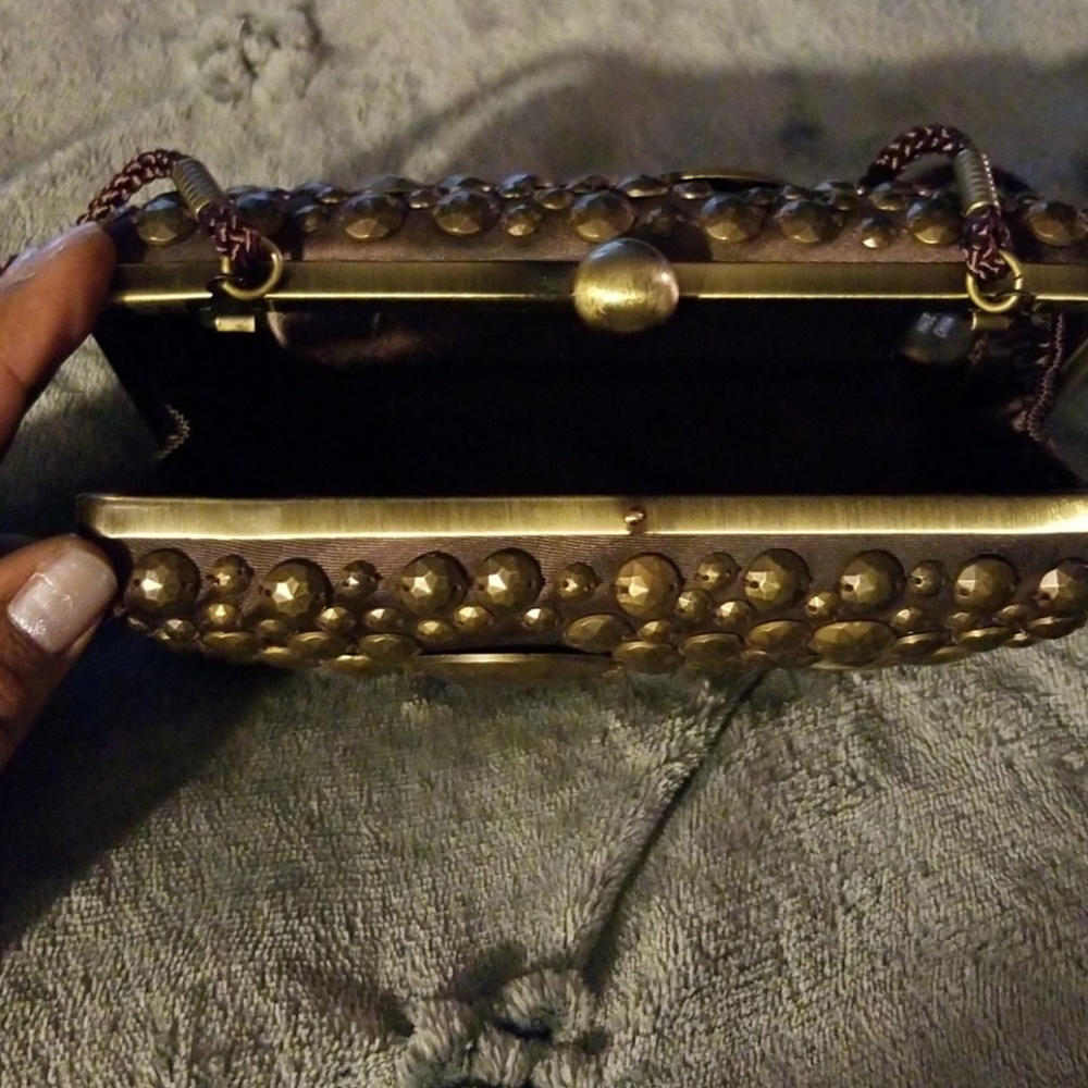 Clutch - Picture 3 of 4